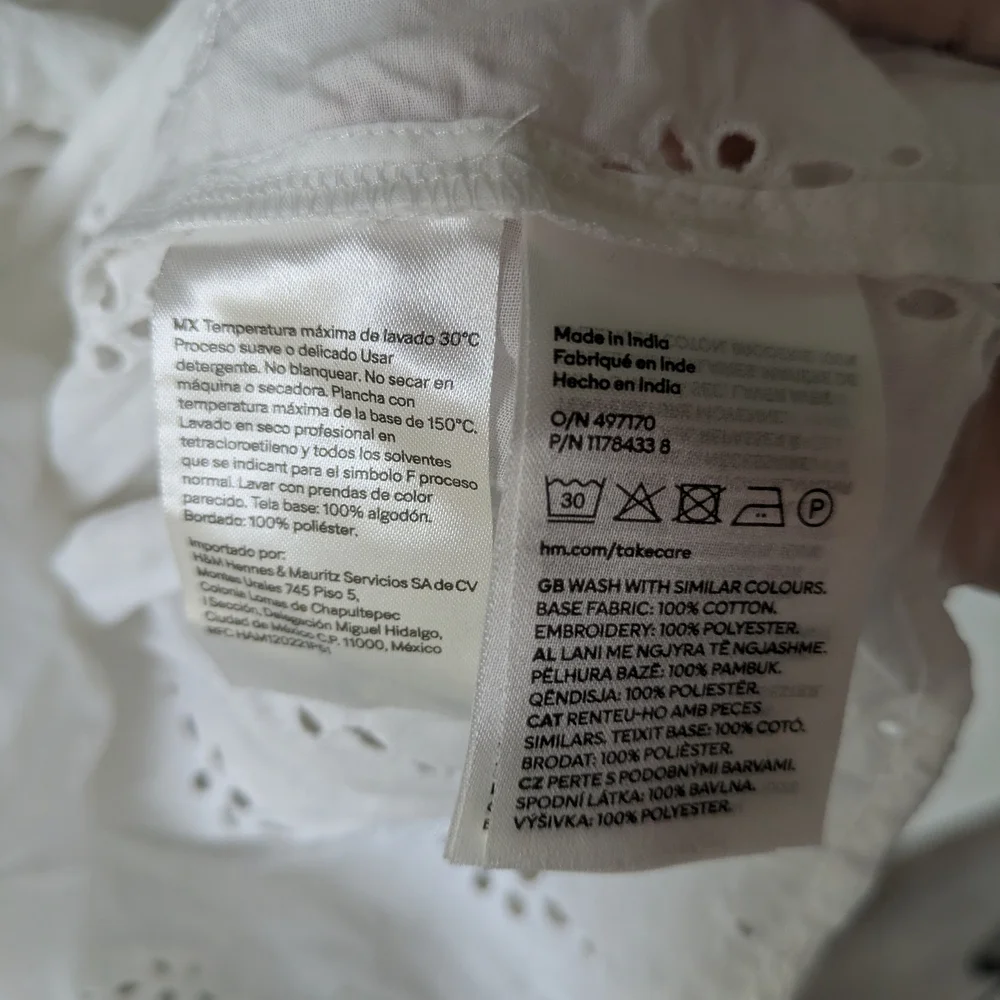 H&M Women's White Eyelet Blouse - Size XL - Picture 5 of 5